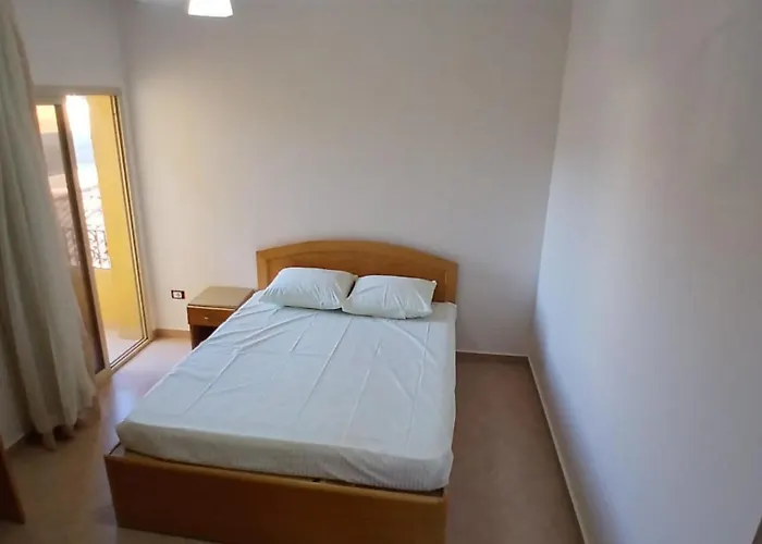 Modern In The Britsh Appartement *