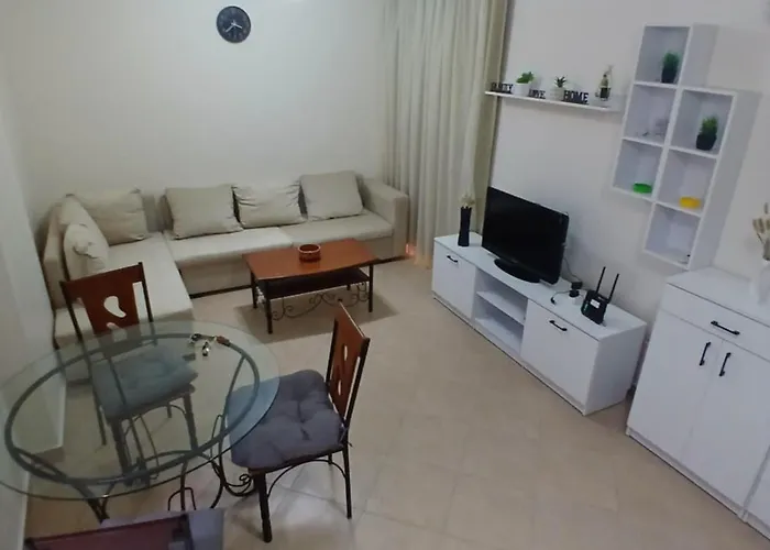 Modern In The Britsh Appartement *